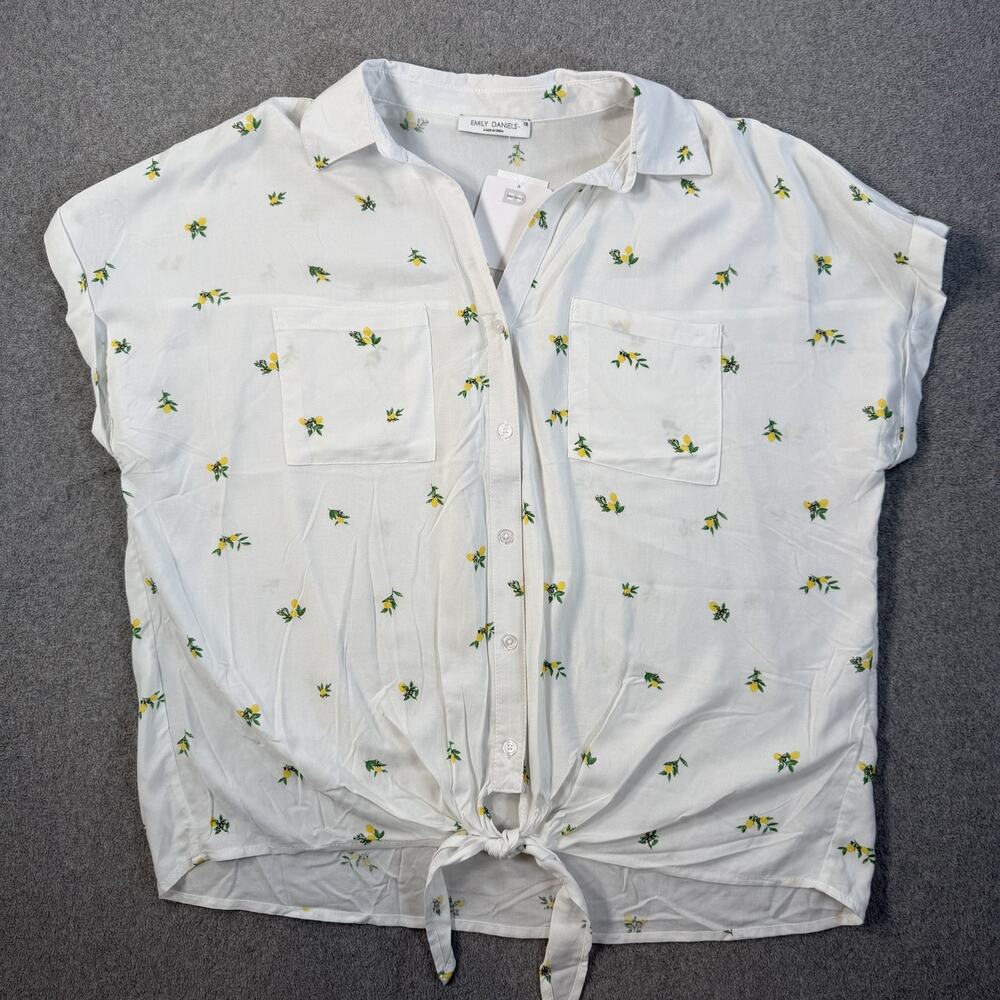 Emily Daniels Women's 1X White Lemon Print Tie Front Button Up Top New